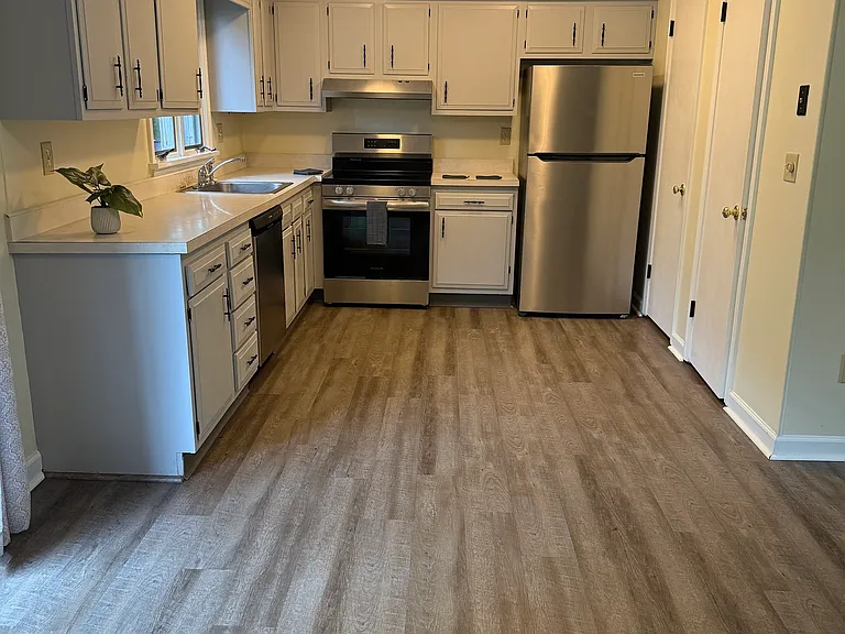 137 W Bridge St — Photo 1