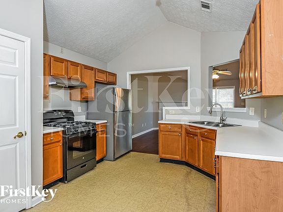 5th image of 830 James Ridge Dr