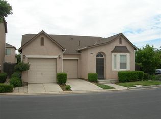 654 W Lisbon Ln, Clovis, CA