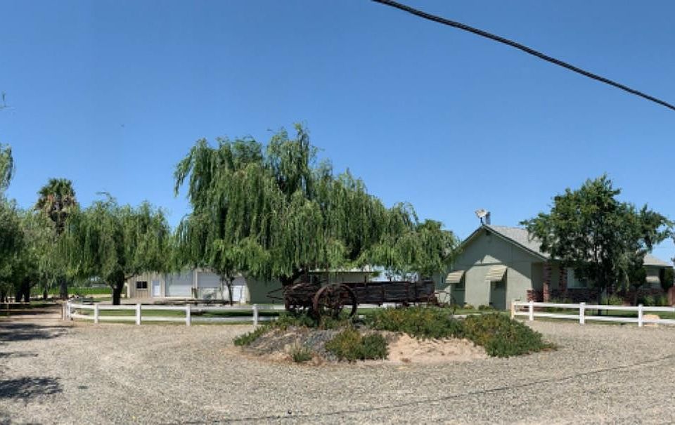 2nd image of 2191 Rosa Rd