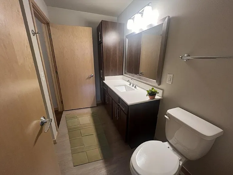 Venture Luxury High Rise — Photo 156