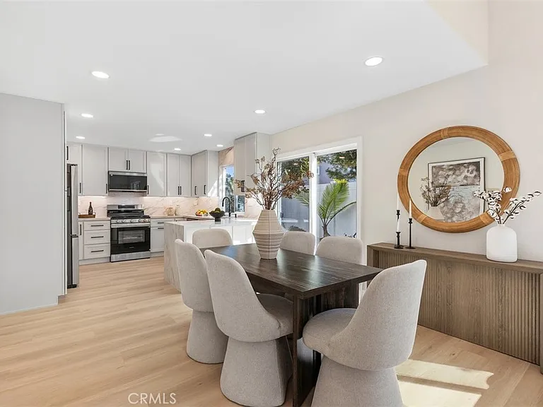 5 Chatri Cir — Photo 6