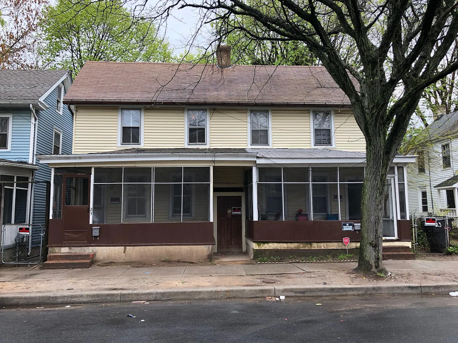 3 bed, 1.5 bath, $975 — Photo 1