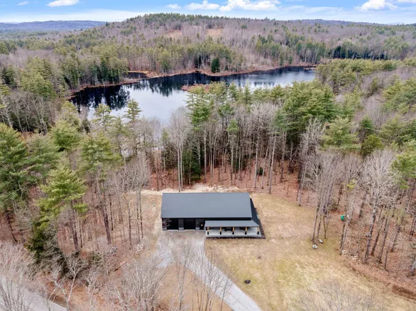 71 Queen Street, Boscawen, NH 03303