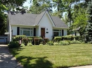 24125 Bruce Rd, Bay Village, OH 44140