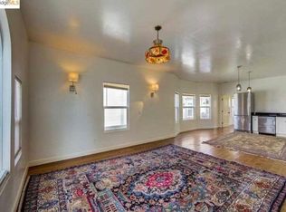 (Undisclosed Address), Oakland, CA 94606