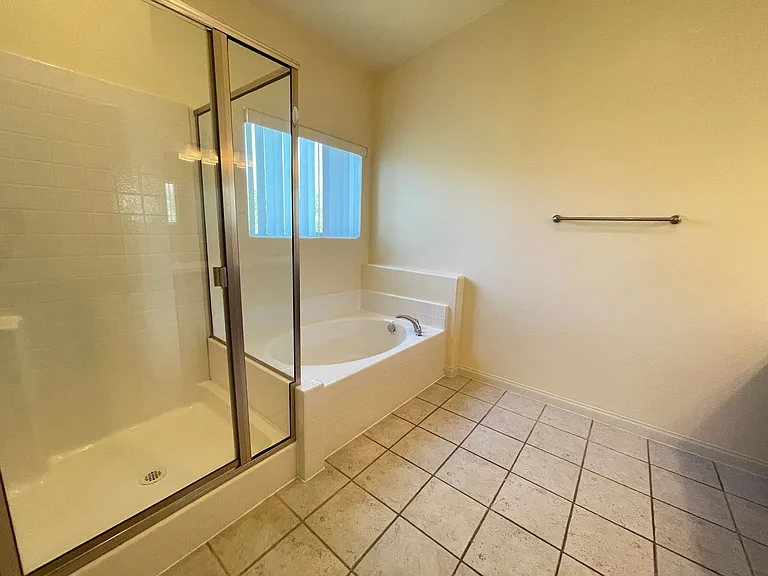 862 Park Walk Ave — Photo 9