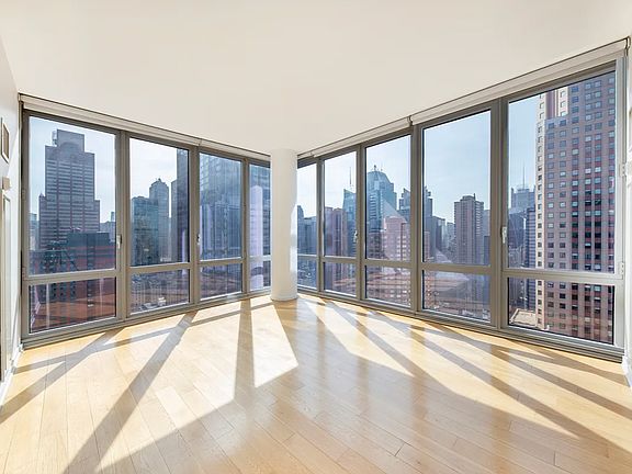 3rd image of 310 W 52nd St APT 33A