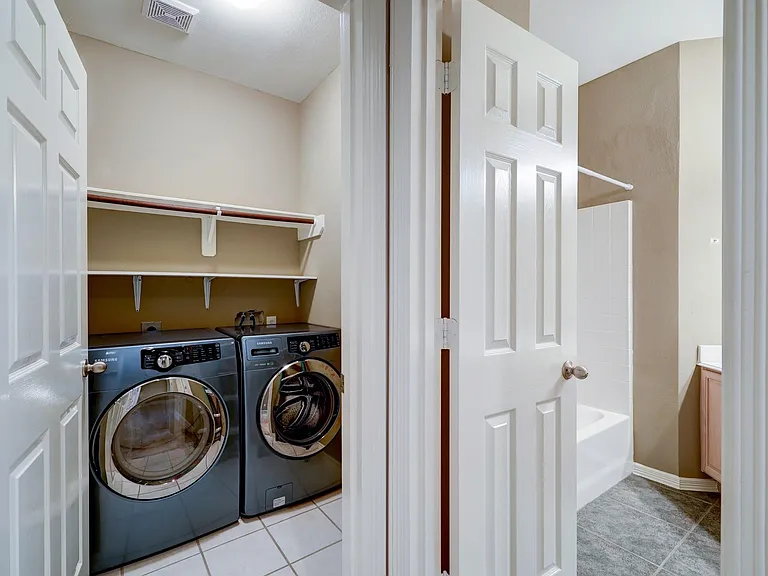18618 Jaya Loch Ct — Photo 16