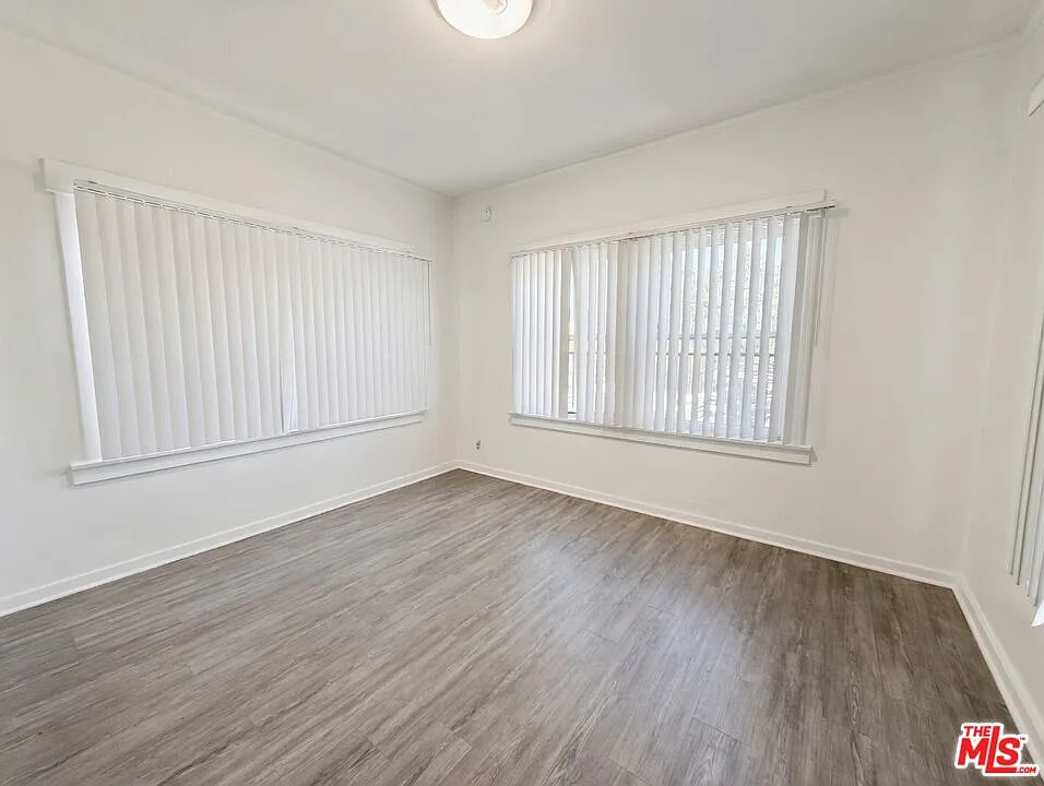 2 bed, 1.0 bath, 900 sqft, $2,150 — Photo 3