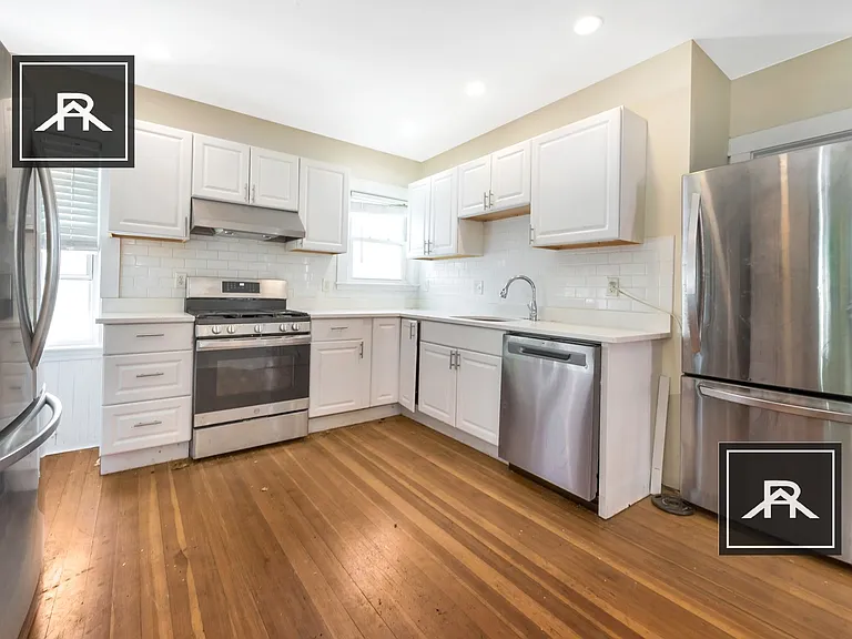 33 Champney St #2 — Photo 3