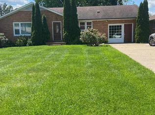 6329 E Pea Ridge Rd, Huntington, WV 25705