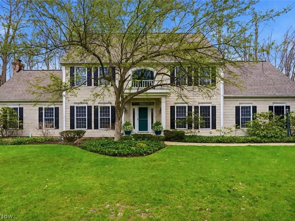 7730 Brayton Trl, Chagrin Falls, OH 44023