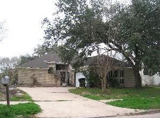 6110 Fairview Forest Dr, Houston, TX 77088