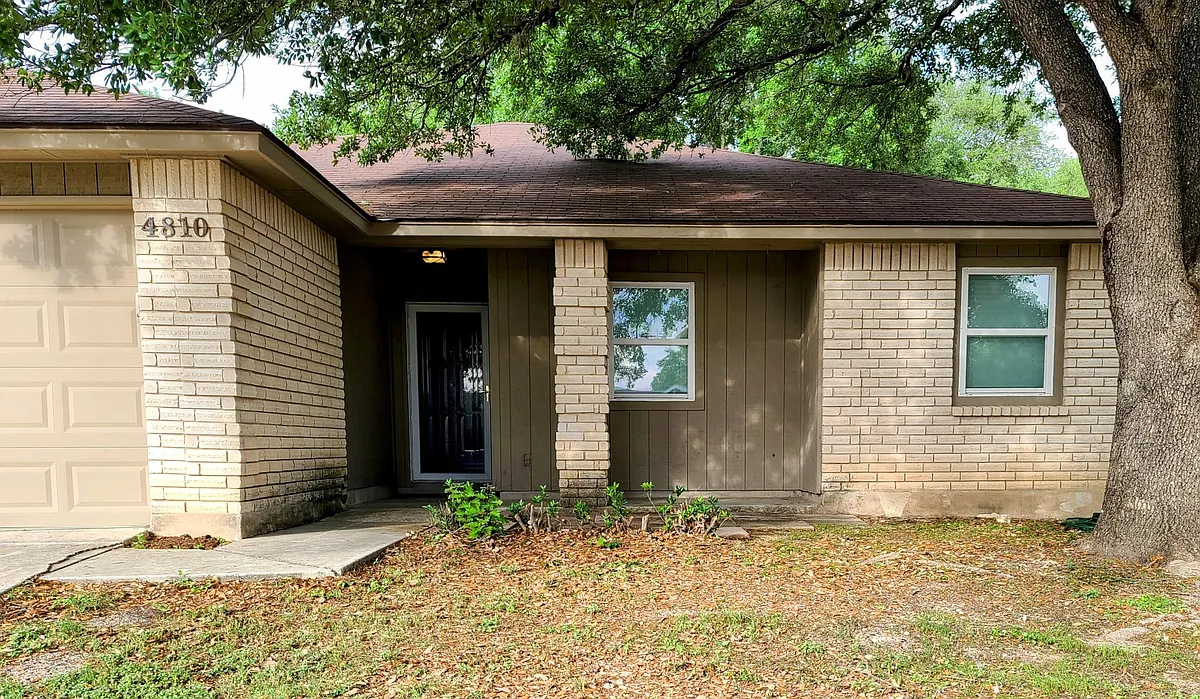 Building Photo - 4810 Cherry Tree Dr