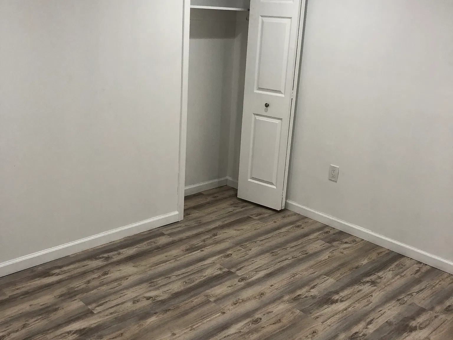 1 bed, 1000 sqft, $950 — Photo 1
