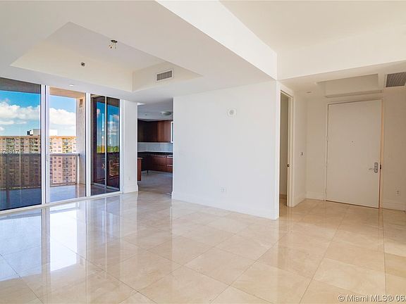 4th image of 15811 Collins Ave APT 1206