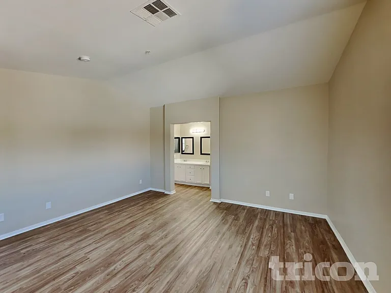2922 Trembling Hill Ave — Photo 8