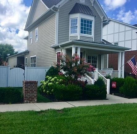 2nd image of 1816 Townsend Blvd