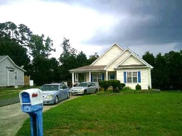 912 Calumet Dr, Durham, NC 27705