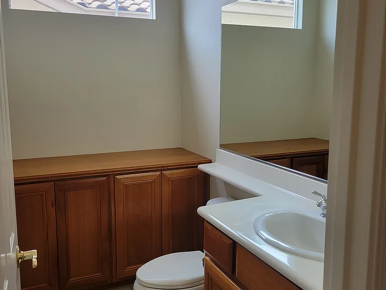 519 Western Hills Dr — Photo 14