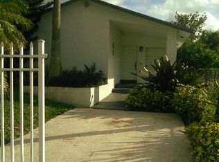 395 NW 4th St, Florida City, FL 33034