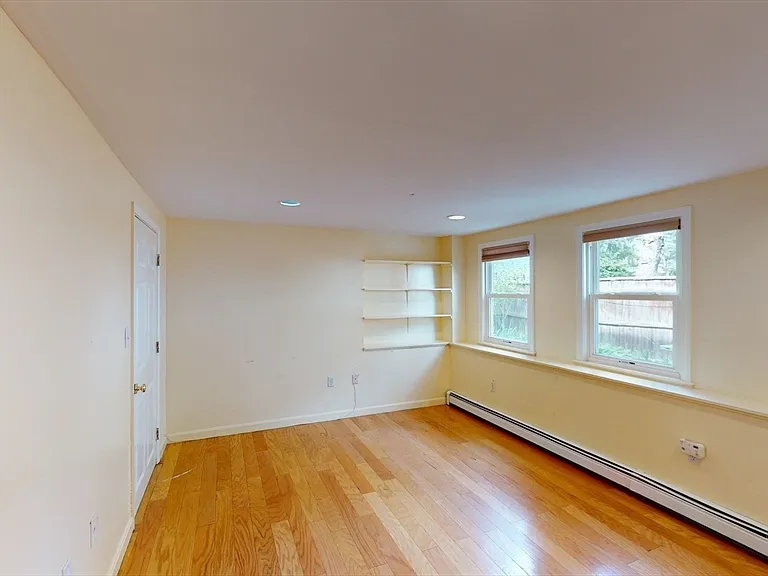 21 Albemarle Ave — Photo 12