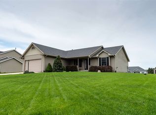 58565 Heather Pointe Dr, Osceola, IN 46561