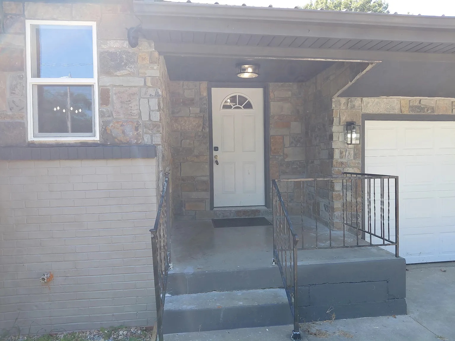 3006 E Gasconade St — Photo 3