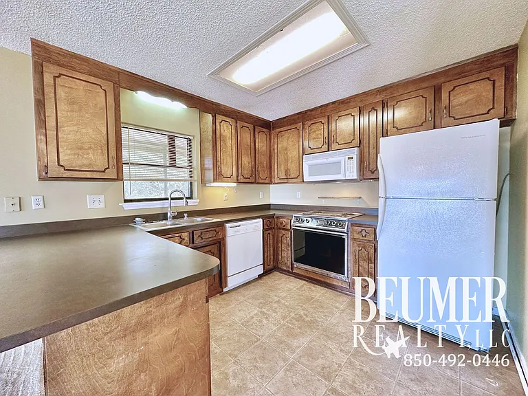 15025 Innerarity Point Rd — Photo 4