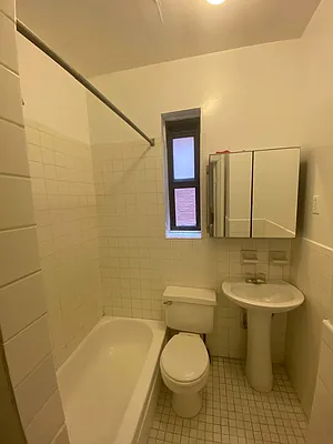 Rented by JB Mac Real Estate Inc. | media 28