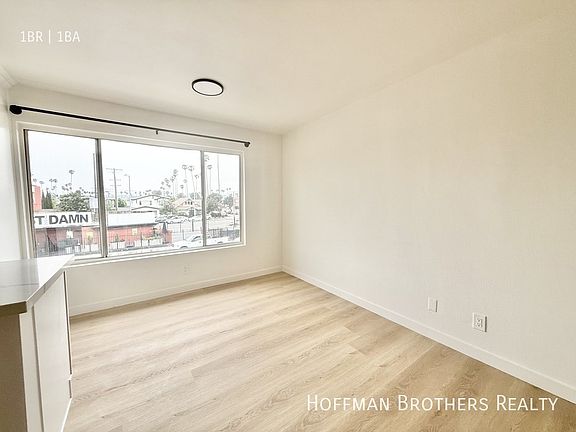 5th image of 4533 Pickford St #10