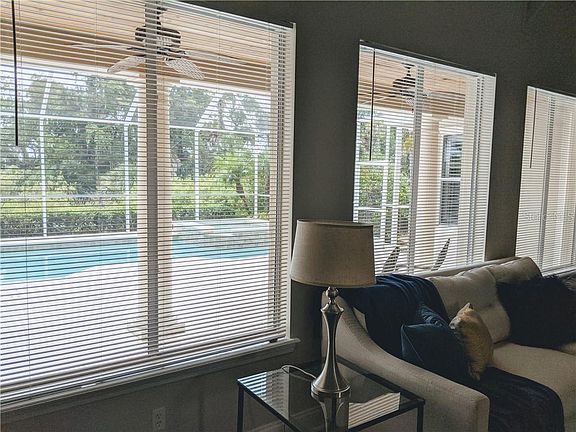 5th image of 626 Manns Harbor Dr