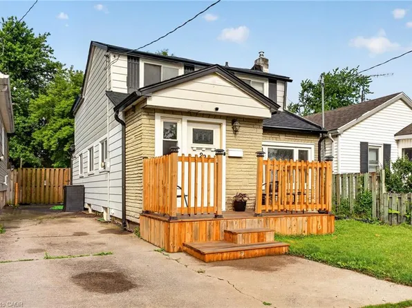 22 Edith St, Saint Catharines, ON L2S 2P7