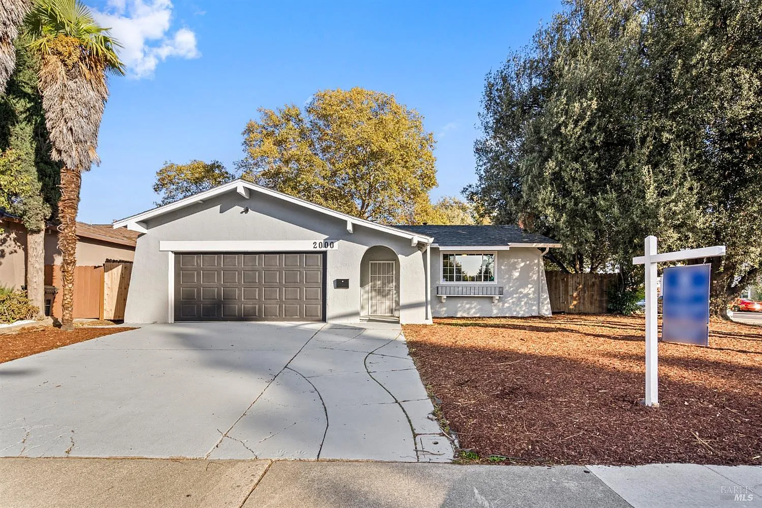 2000 Cormorant Drive photo 1