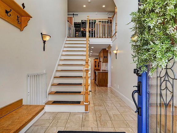 4th image of 123 Stephen Drive