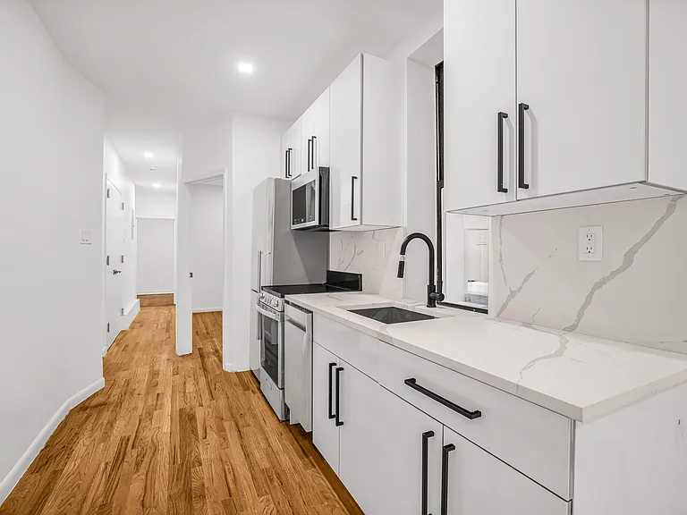 1412 Madison Ave #6 — Photo 1