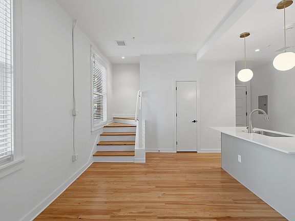 3rd image of 154 E Ge Patterson Ave #206