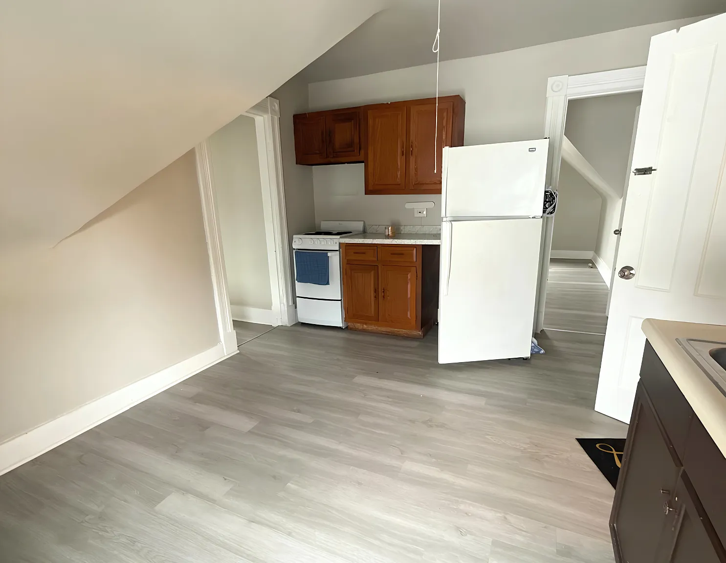 2 bed, 950 sqft, $1,650 — Photo 2