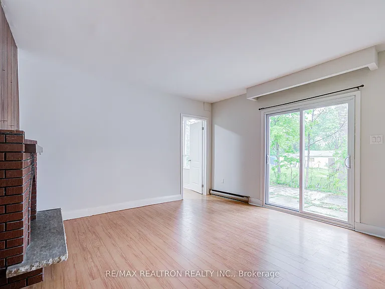 95 Roseview Ave — Photo 16