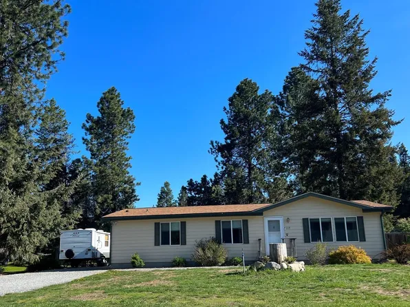 117 Mountain Ash Dr, Sagle, ID 83860