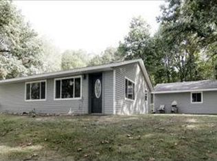 19 Little Long Lake Dr, Hickory Corners, MI 49060