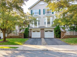 41 Lambiance Ct #21, Highland Park, NJ 08904