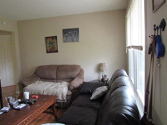 3rd image of 615 W 25th St #B