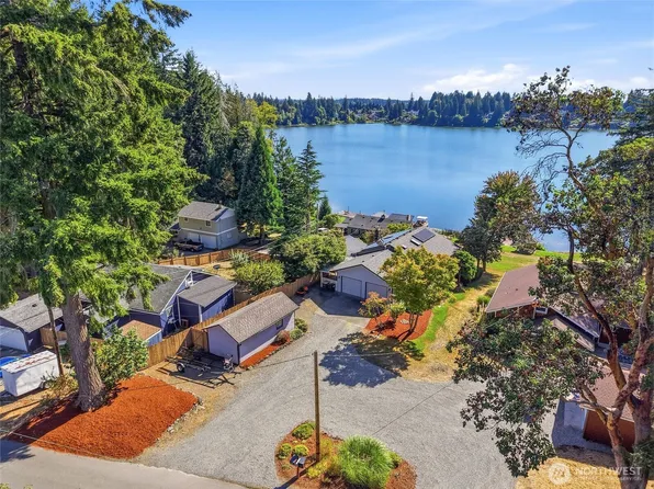 5727 Henslin Drive SE, Olympia, WA 98513
