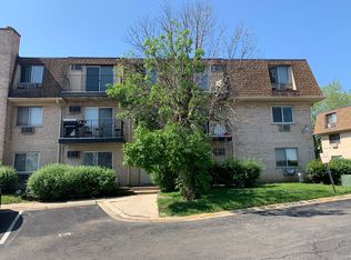 208 Shorewood Dr APT 1B, Glendale Heights, IL 60139