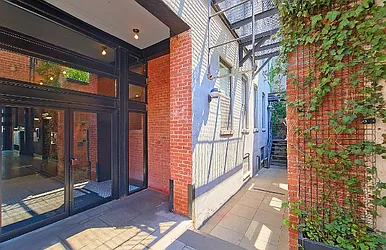 Rented by Living New York