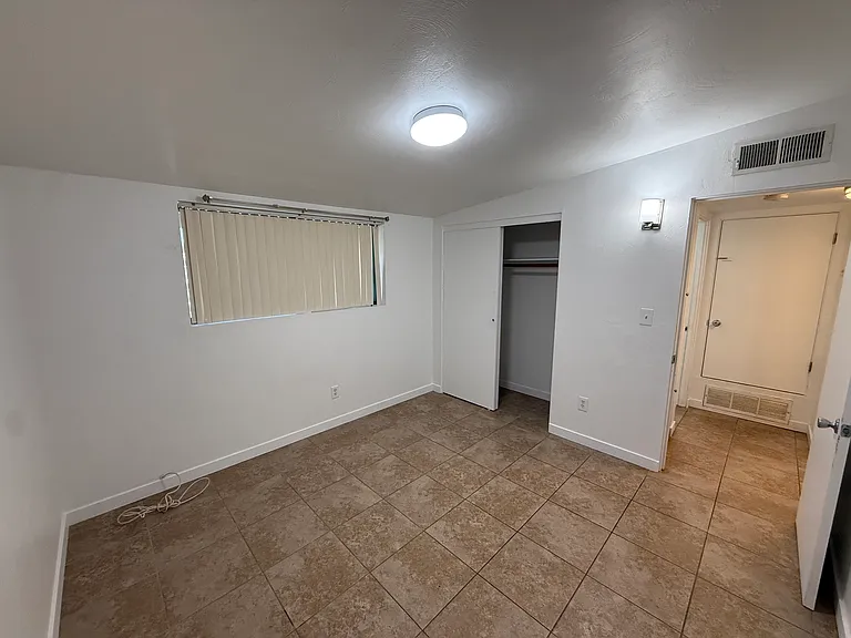 1601 N Park Ave #1 — Photo 7