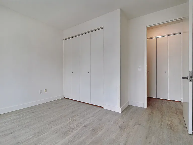 400 E 66th St #15D — Photo 6