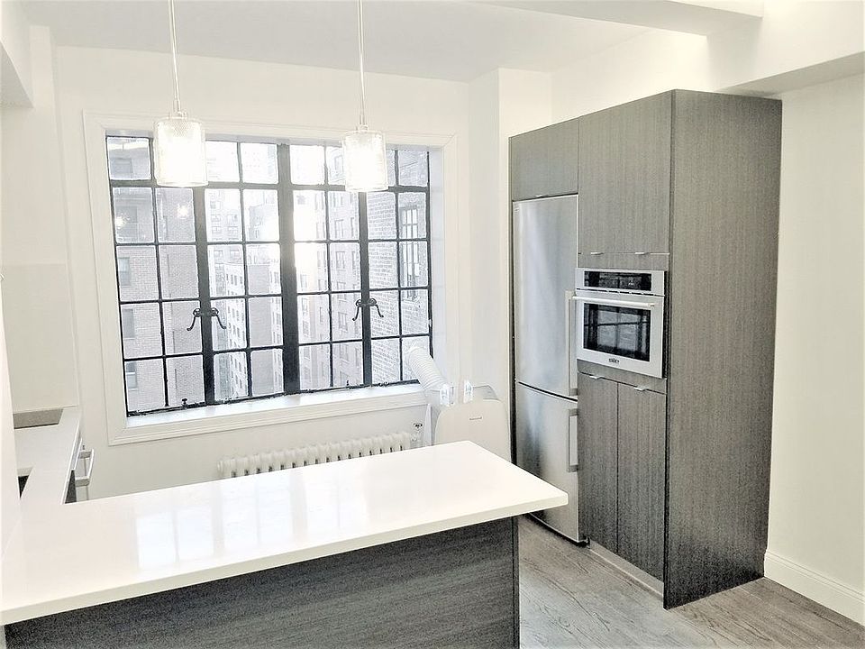 1st image of 5 Tudor City Pl #101B